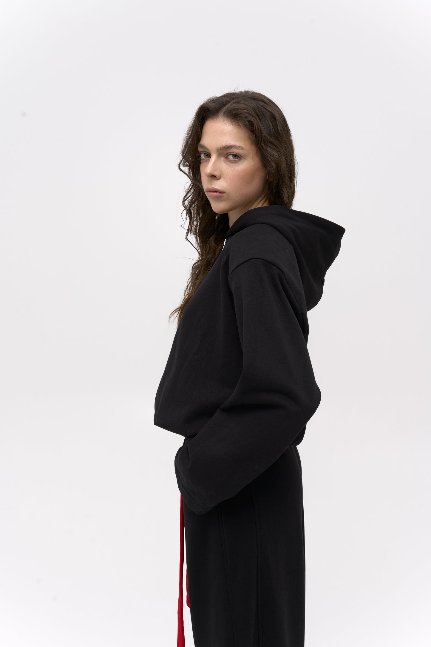 Укорочене худі зі знімними підплічниками ISABEL