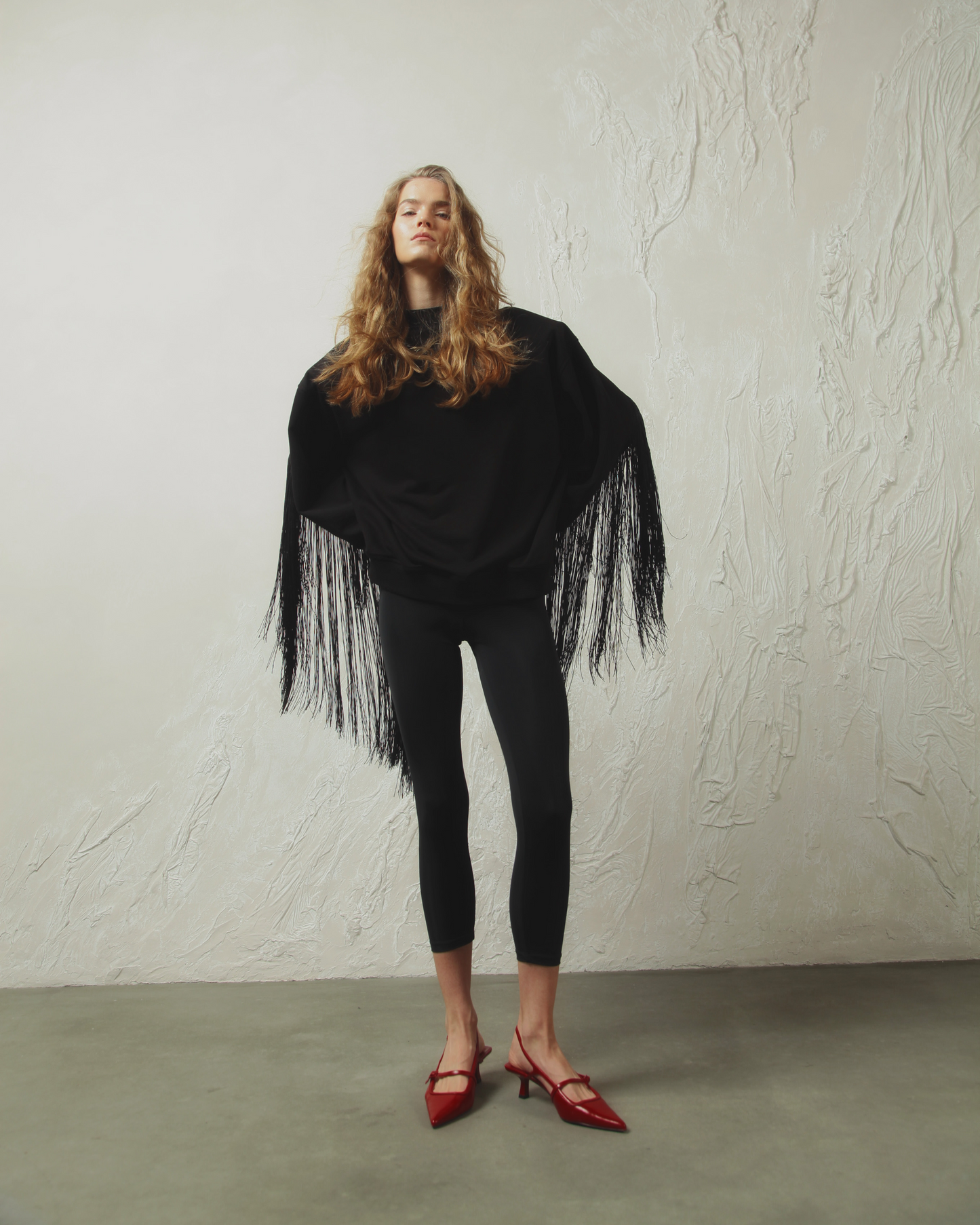 Світшот з бахрамою BLACK BIRD